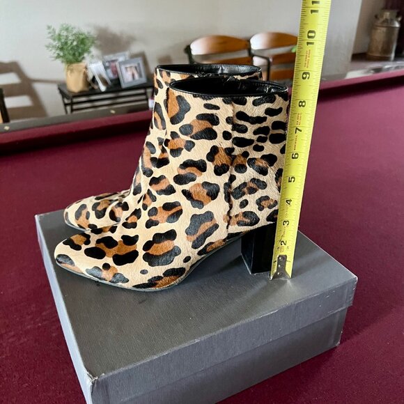 Aquatalia Florita Calf-Hair Bootie - 10.5M - BEAUTIFUL & Gently Used! - Picture 9 of 11